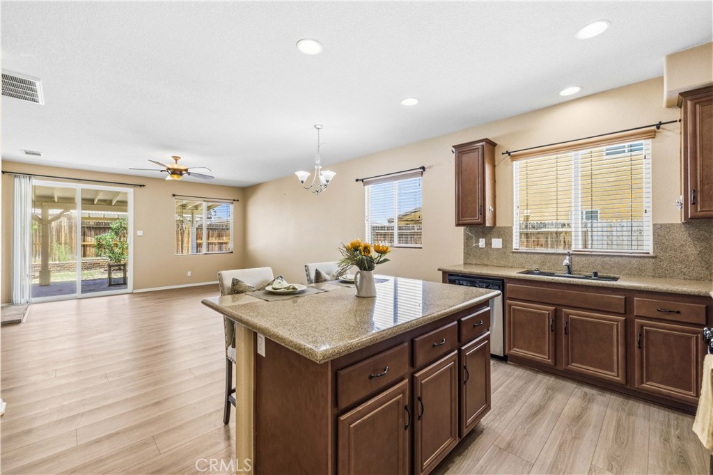 3307 Gemstone Property Photo 18