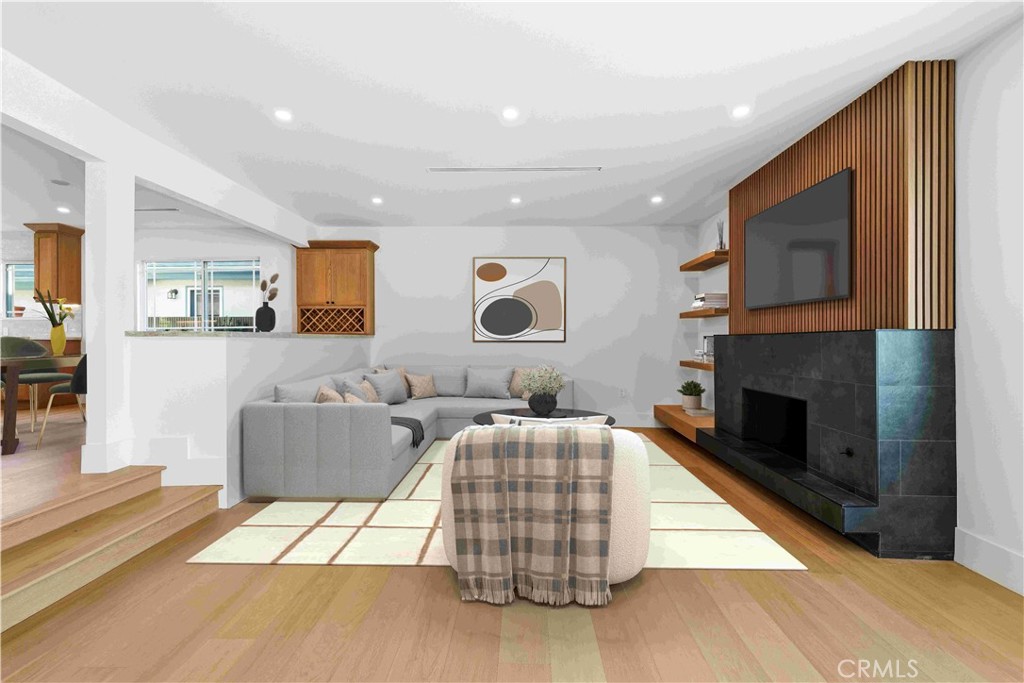 18912 Halsted Street Property Photo 8