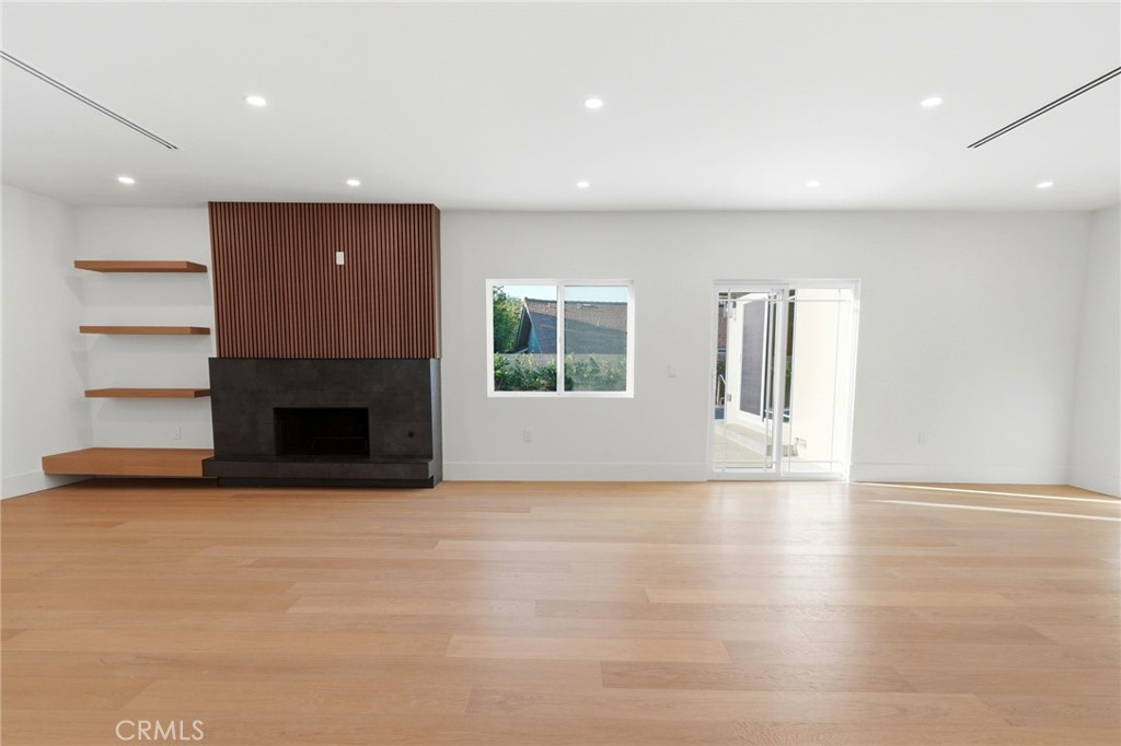 18912 Halsted Street Property Photo 16