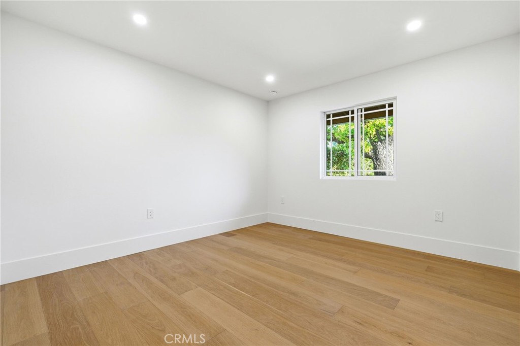 18912 Halsted Street Property Photo 20