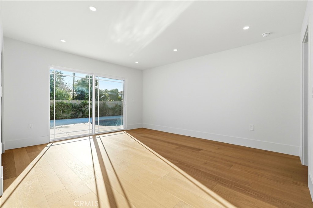 18912 Halsted Street Property Photo 22