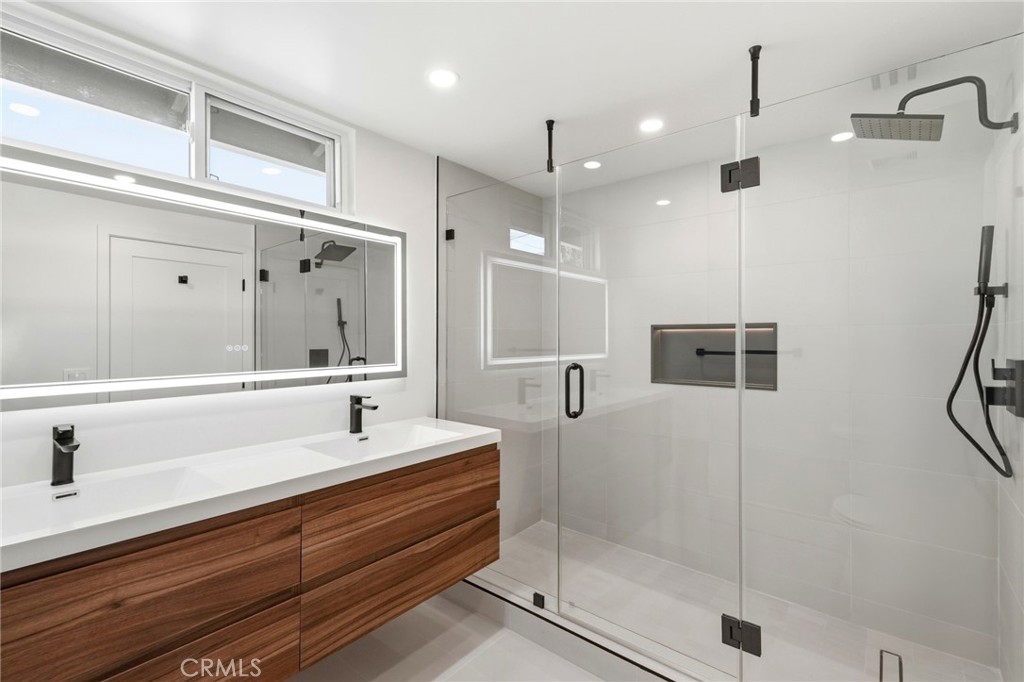 18912 Halsted Street Property Photo 32