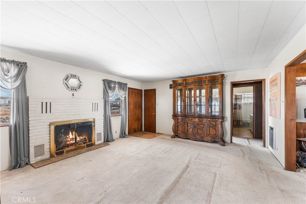 18123 Avenue A Property Photo 3