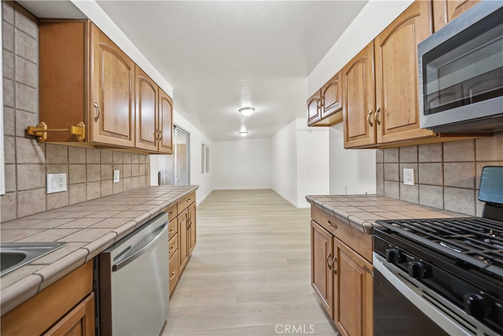 24285 Sage Property Photo 6