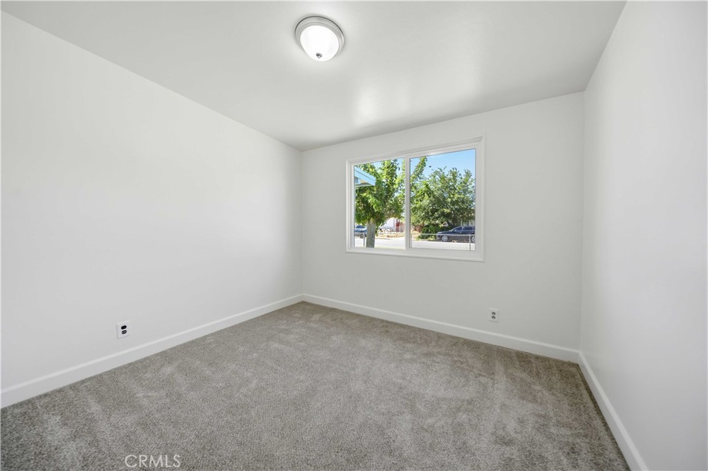 24285 Sage Property Photo 9