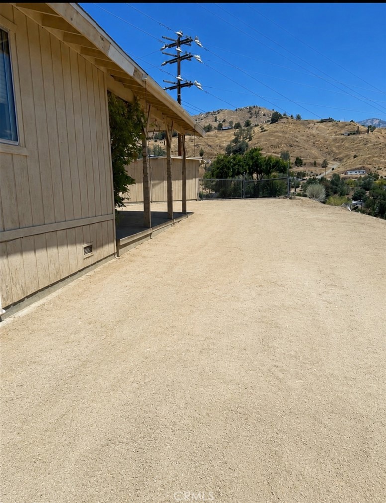 112 Heim Property Photo 6