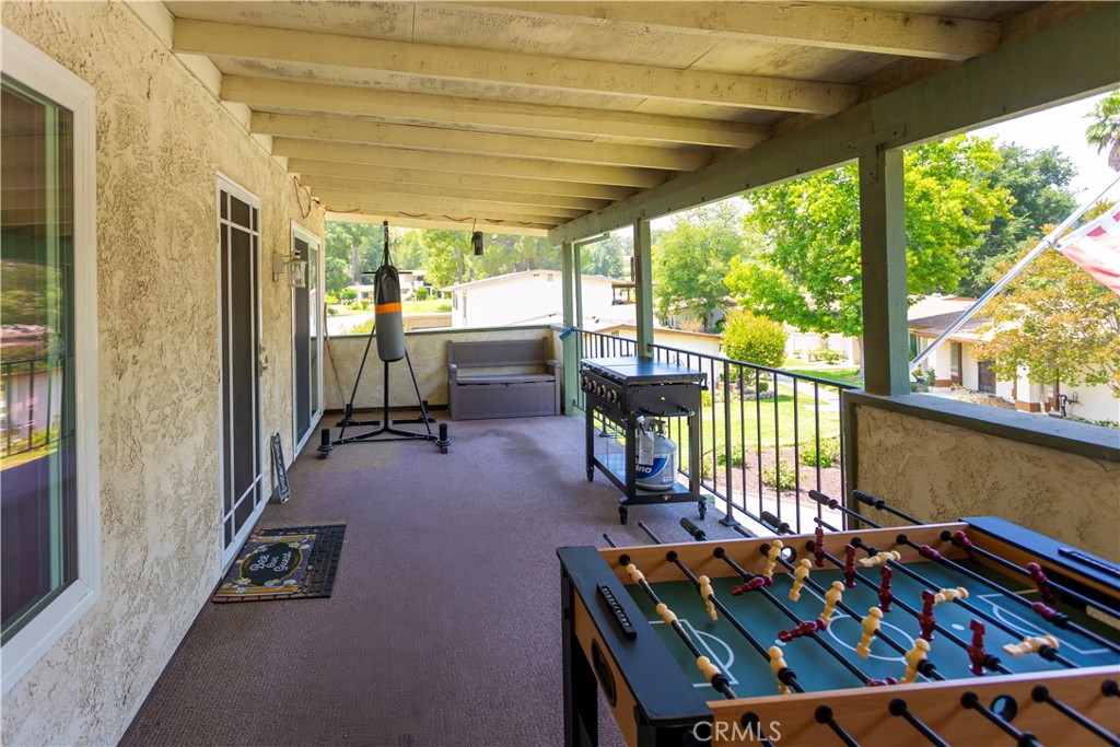26344 Oak Plain E Property Photo 3