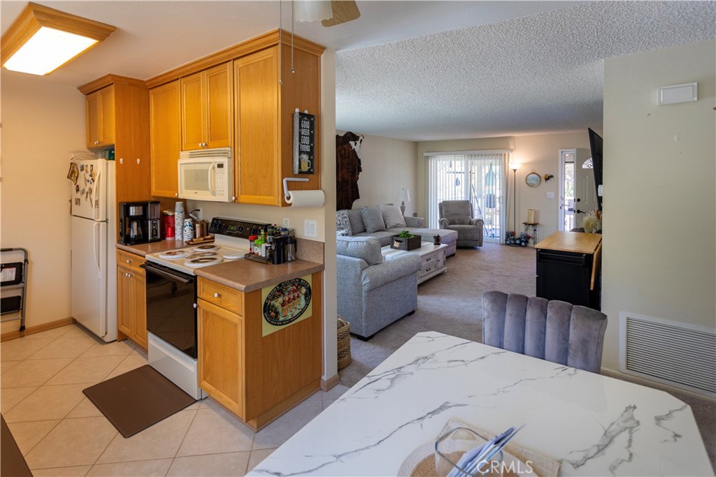 26344 Oak Plain E Property Photo 9