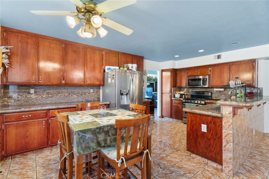 6225 Galanos Court Property Photo 13