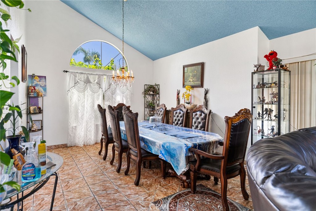 6225 Galanos Court Property Photo 20