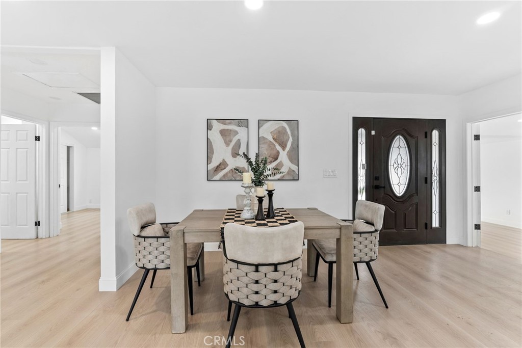 9246 Manzanar Property Photo 11