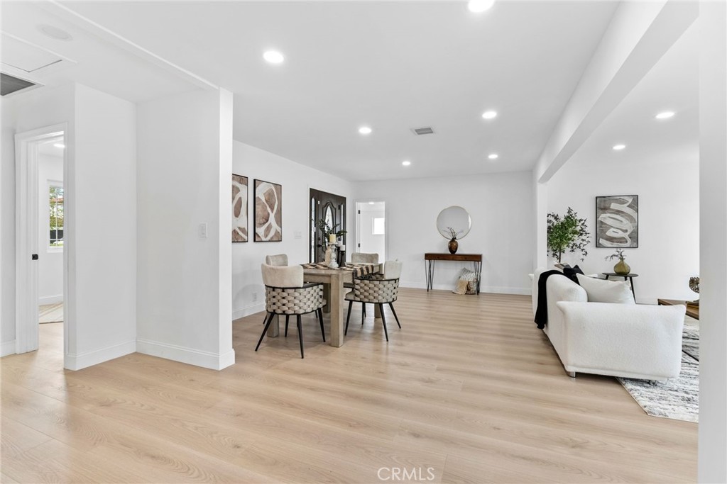9246 Manzanar Property Photo 12