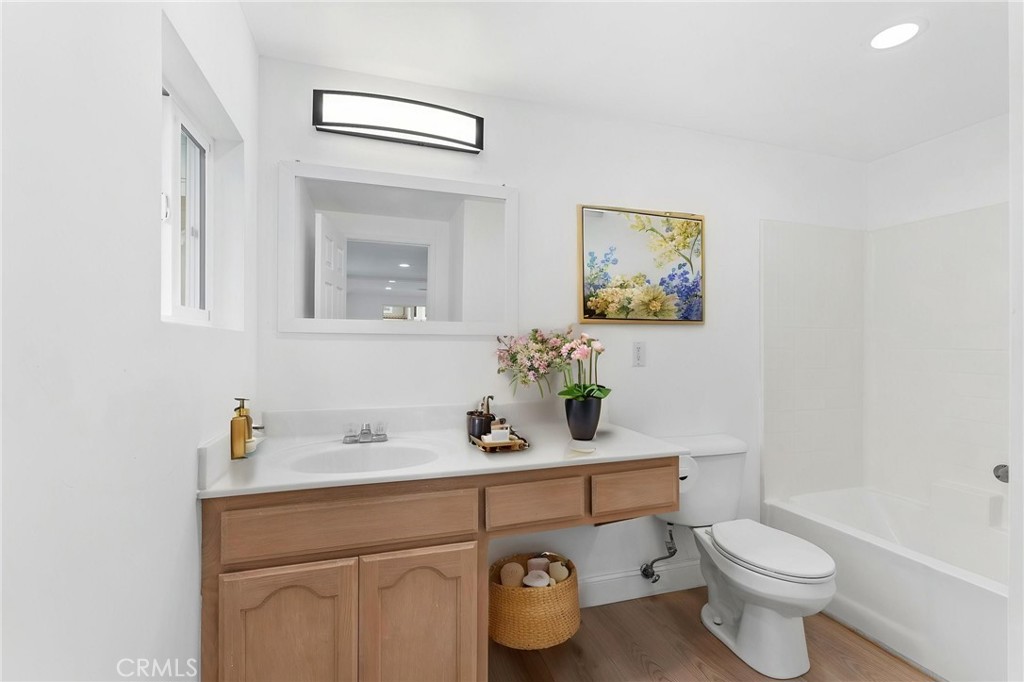 9246 Manzanar Property Photo 15