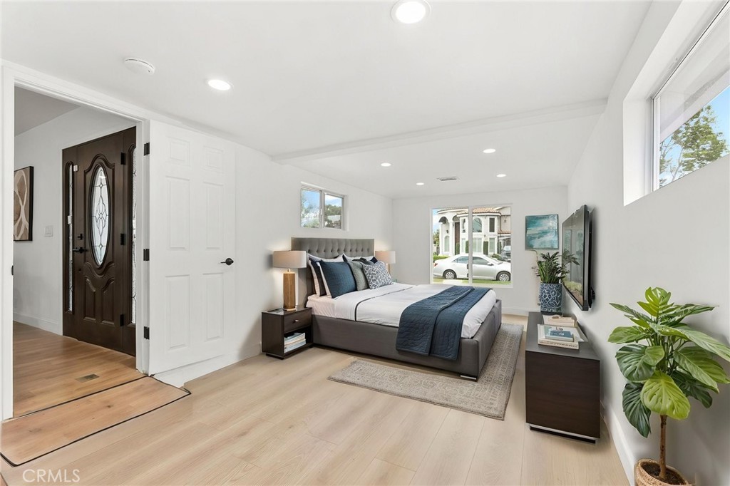 9246 Manzanar Property Photo 16