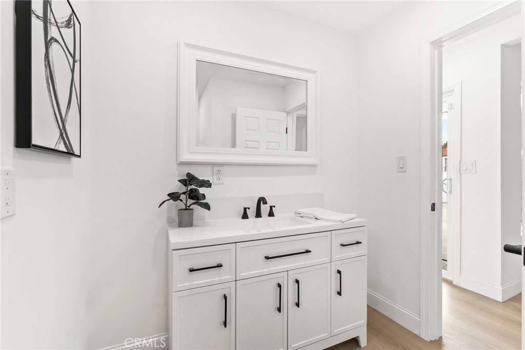 9246 Manzanar Property Photo 21