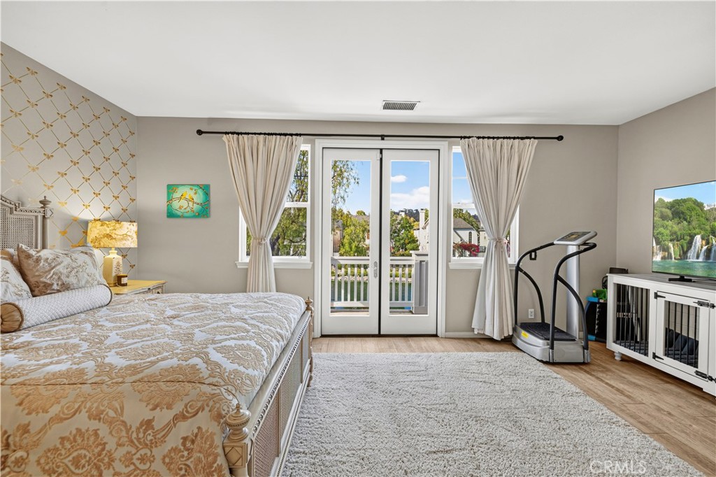 27034 Island Property Photo 27