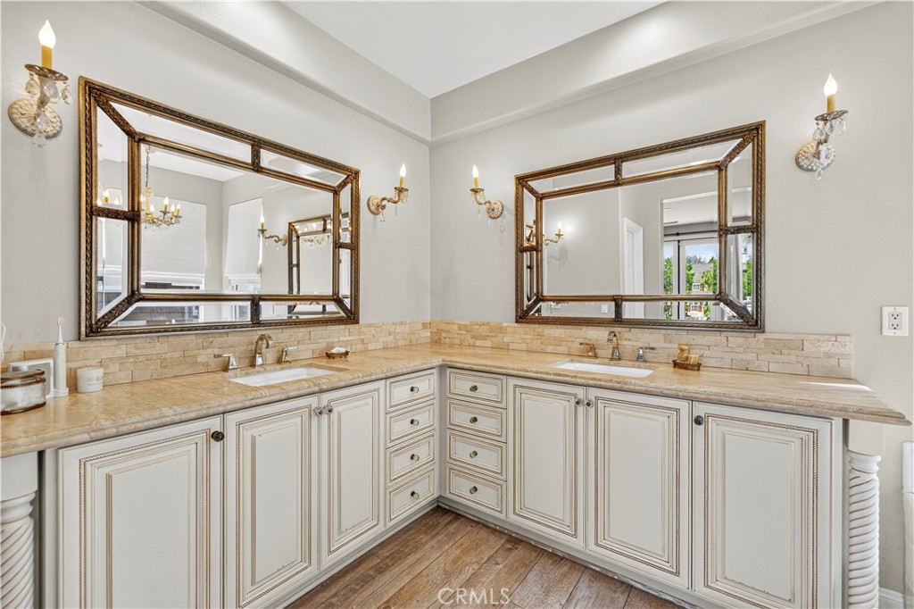 27034 Island Property Photo 31
