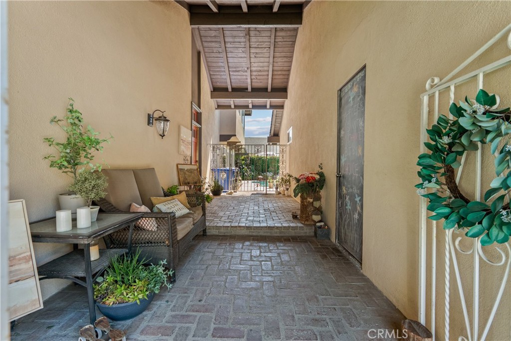 25631 Bellerive Property Photo 3