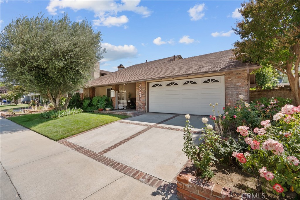 25631 Bellerive Property Photo 5