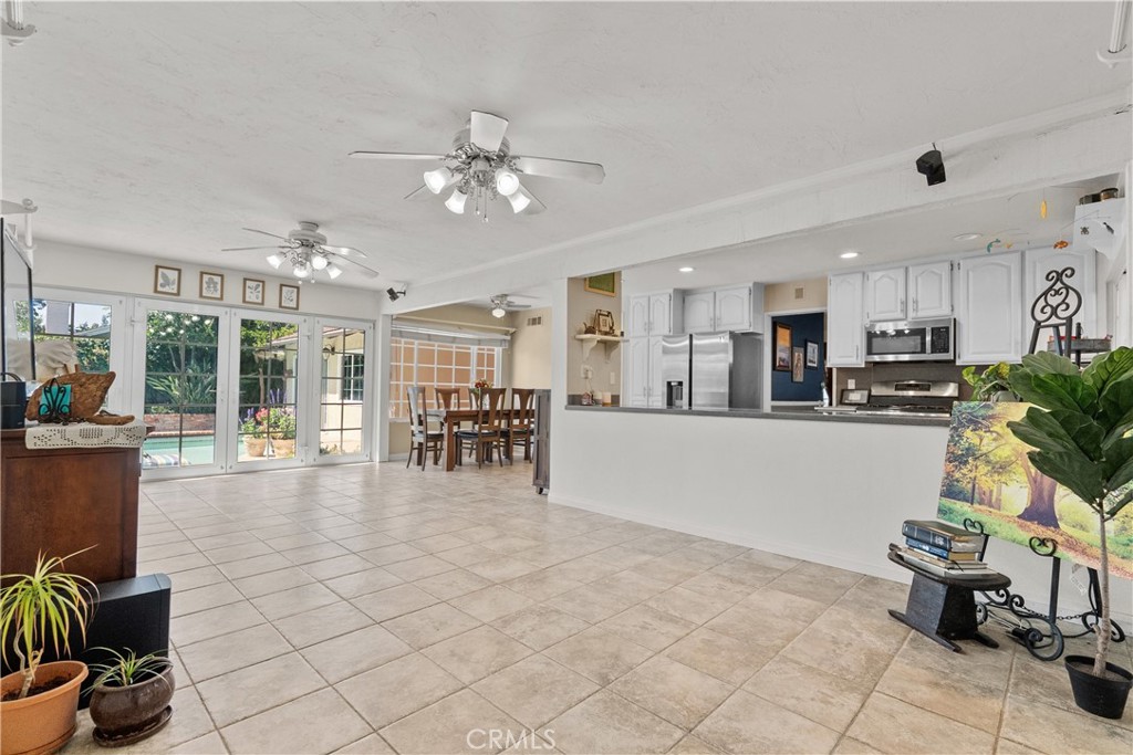 25631 Bellerive Property Photo 22