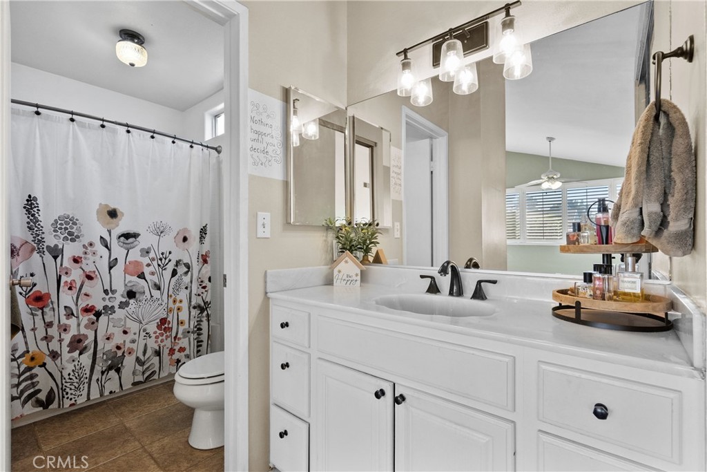 25631 Bellerive Property Photo 30