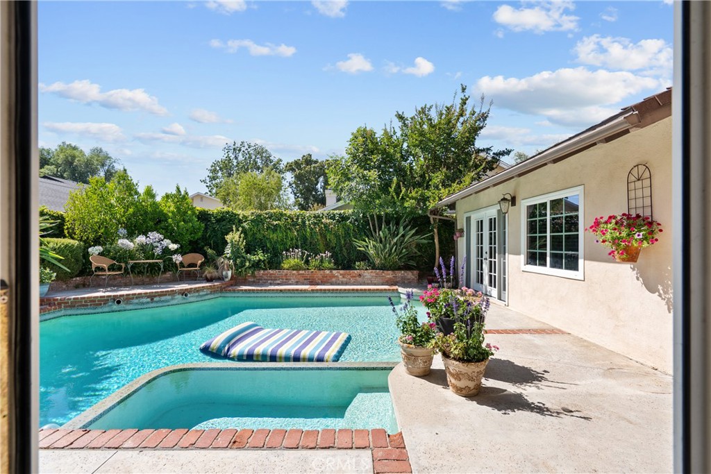25631 Bellerive Property Photo 44