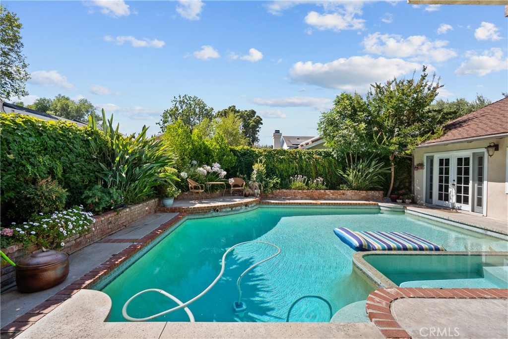 25631 Bellerive Property Photo 49