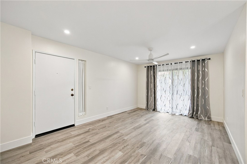 18183 Sundowner Way 851 Property Photo 14