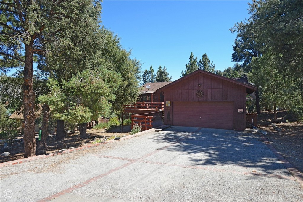 15417 Acacia Property Photo 3