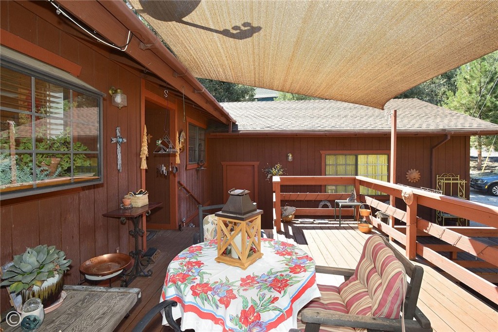 15417 Acacia Property Photo 5