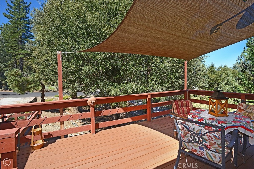 15417 Acacia Property Photo 6
