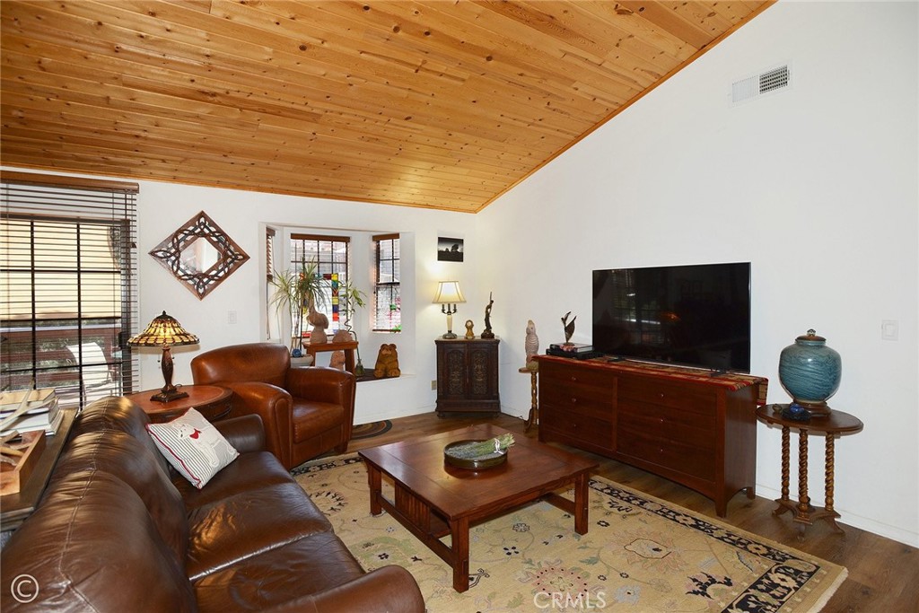 15417 Acacia Property Photo 11