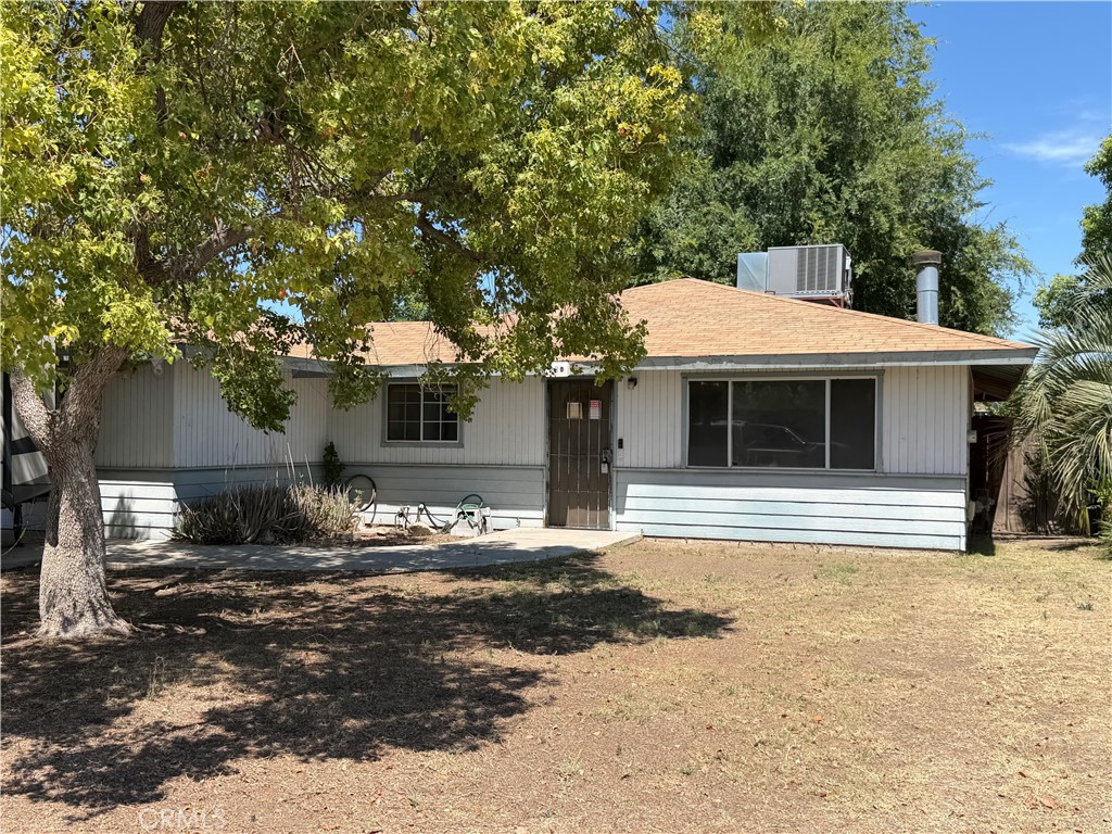 260 Fuller Property Photo 1