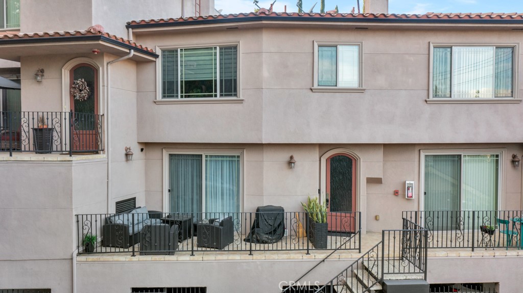 11145 Sunshine Terrace 106 Property Photo 3