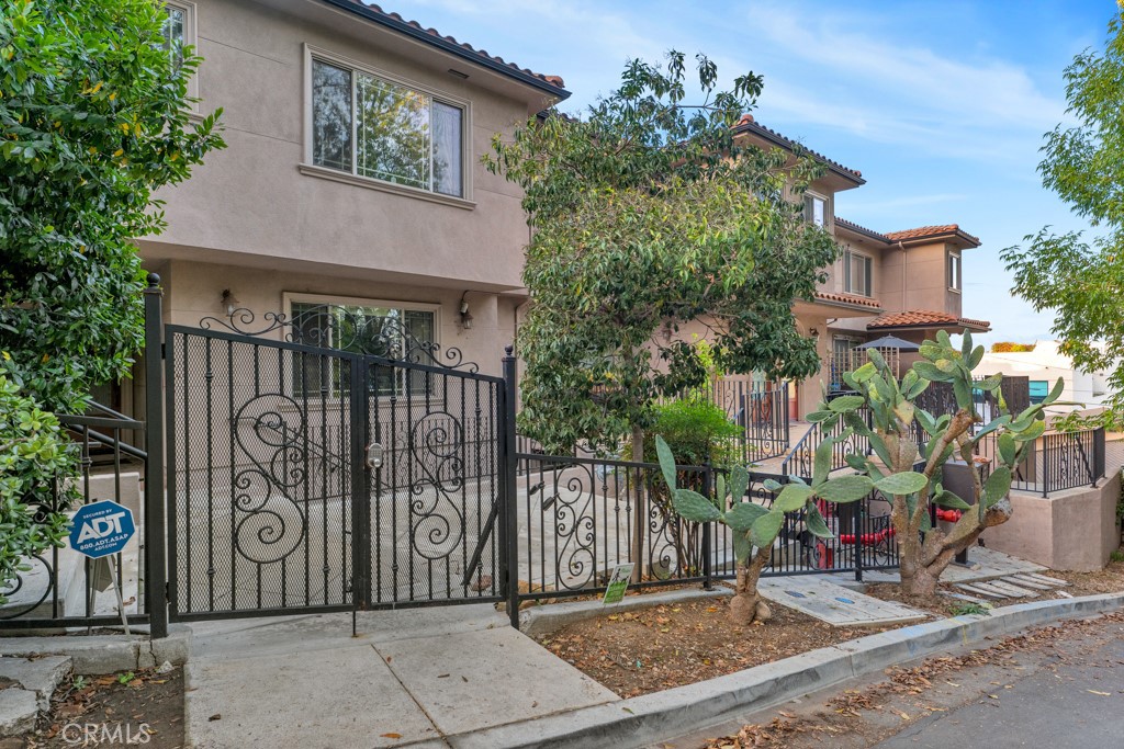 11145 Sunshine Terrace 106 Property Photo 4