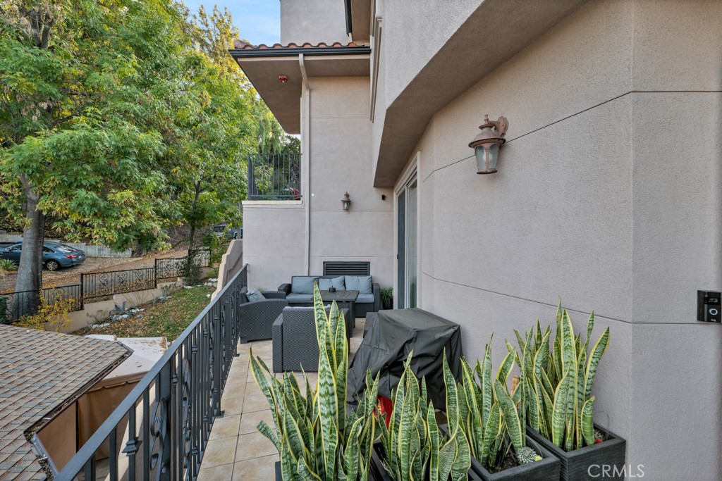 11145 Sunshine Terrace 106 Property Photo 6