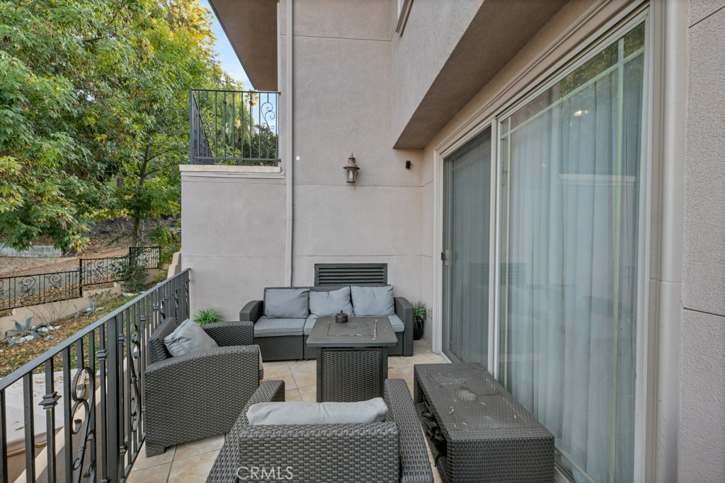 11145 Sunshine Terrace 106 Property Photo 7