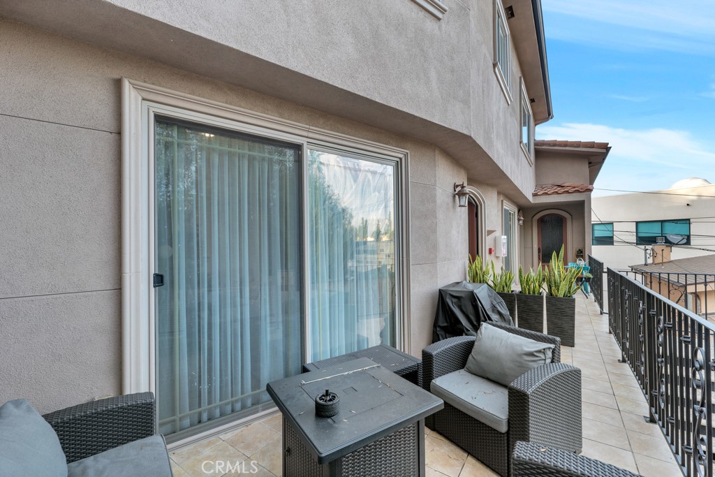 11145 Sunshine Terrace 106 Property Photo 8