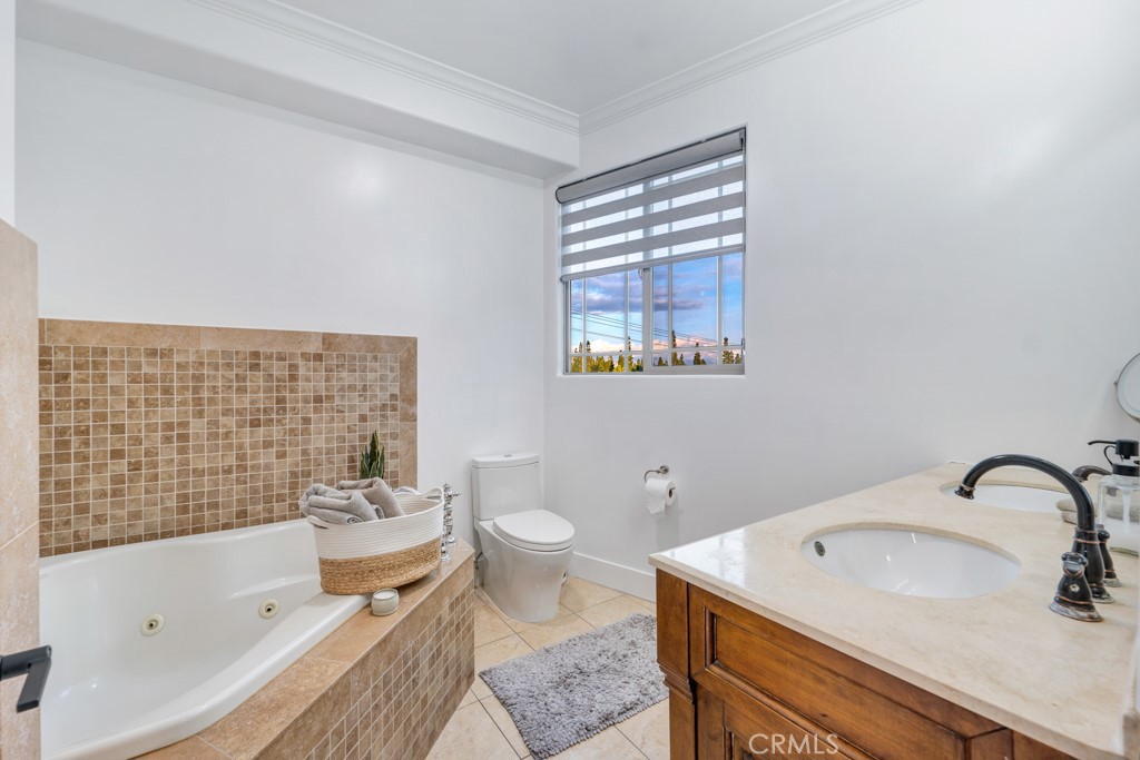 11145 Sunshine Terrace 106 Property Photo 24