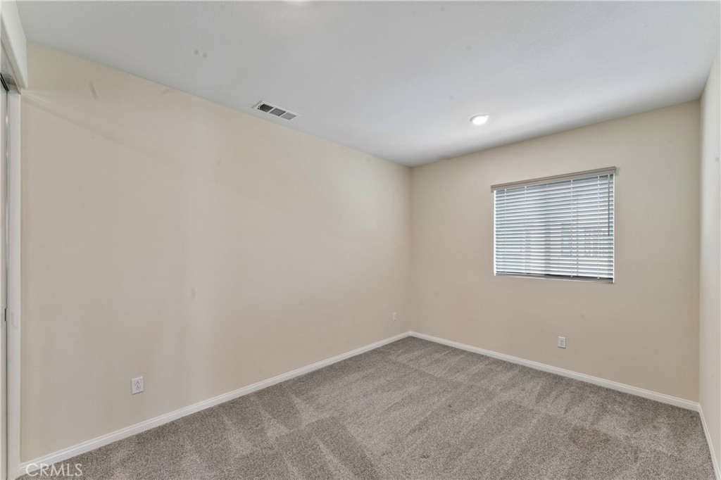 17115 Zion Drive Property Photo 7