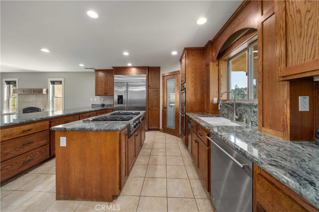 29600 Goldspike Road Property Photo 11