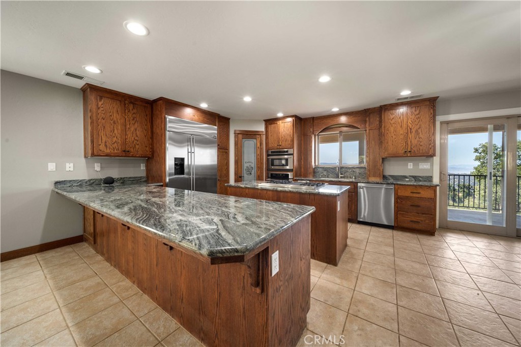 29600 Goldspike Road Property Photo 12
