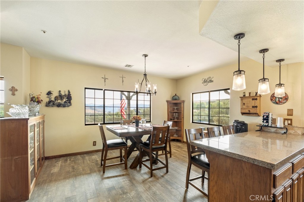 6535 Juniper Crest Road Property Photo 7