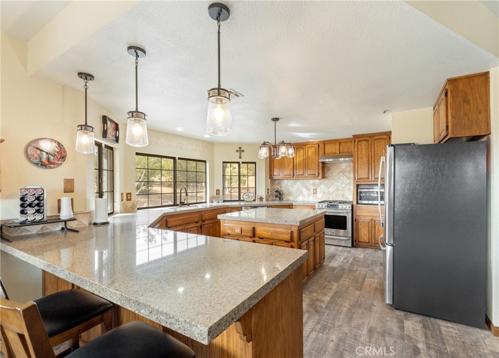 6535 Juniper Crest Road Property Photo 7