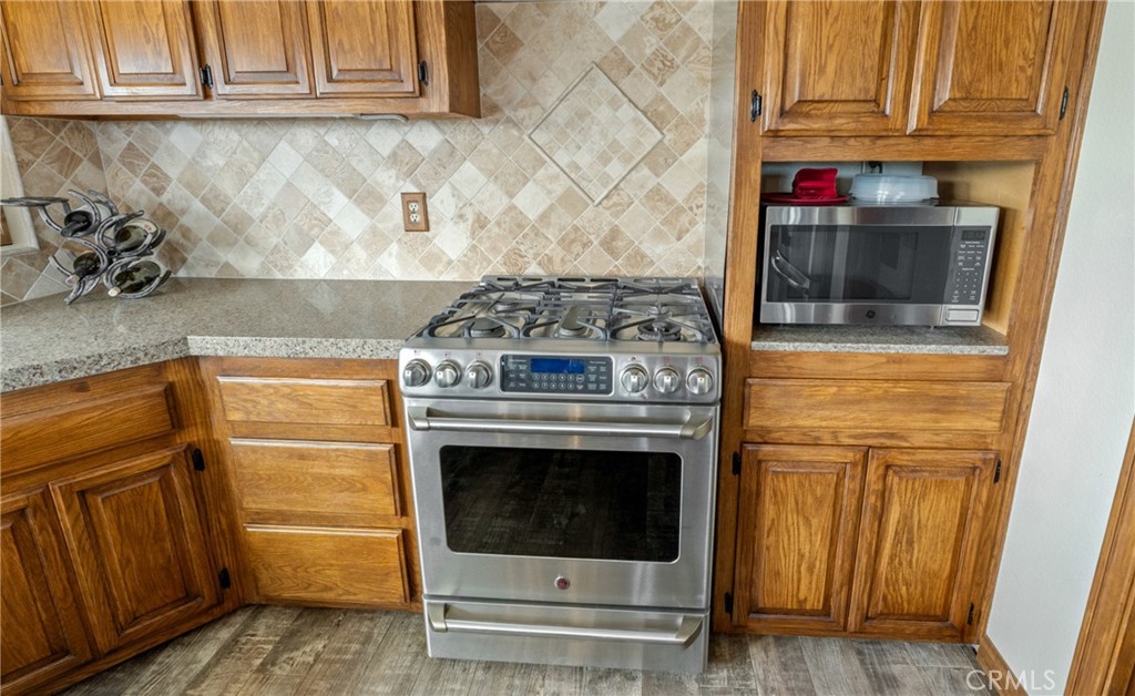 6535 Juniper Crest Road Property Photo 9