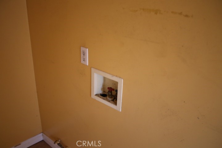 1301 N Mccadden Place Property Photo 6