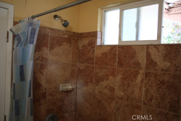1301 N Mccadden Place Property Photo 8
