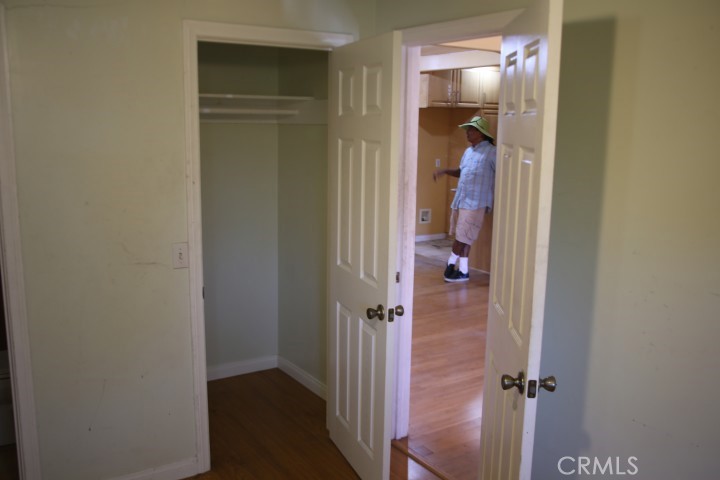 1301 N Mccadden Place Property Photo 9