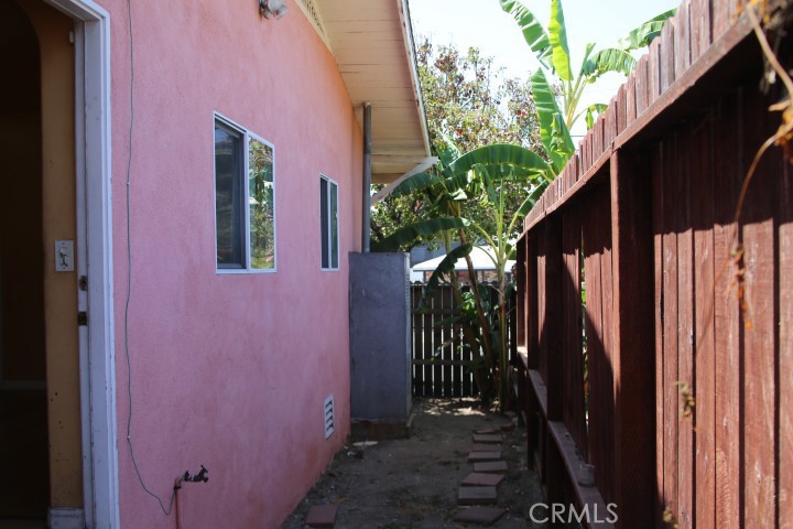1301 N Mccadden Place Property Photo 14