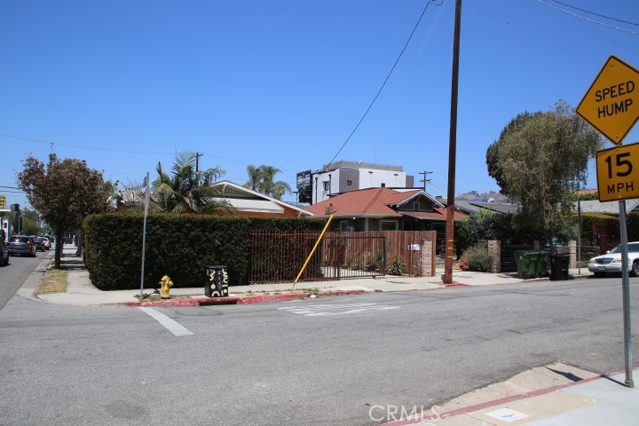 1301 N Mccadden Place Property Photo 55